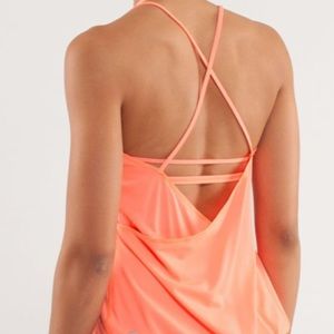 Lululemon tank flow and go